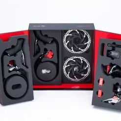 SRAM Kit RED ETap AXS 2-speed, Zonder Crank, Hydr., 6-Bolt Flat Mount, 2-Delig Incl. 160mm Remschijven -Pitlock Verkoop SRAMKitREDeTapAXS2 fach ohneKurbel hydr 6 Boltflatmount 2 Pieceinkl 160mmBrems 2