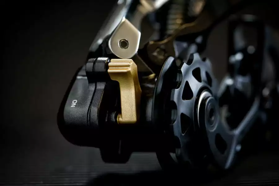 Shimano SAINT Achterderailleur Shadow Plus RD-M820 SS 10-speed 6 Shimano SAINT Achterderailleur Shadow Plus RD-M820 SS 10-speed - Afbeelding 4